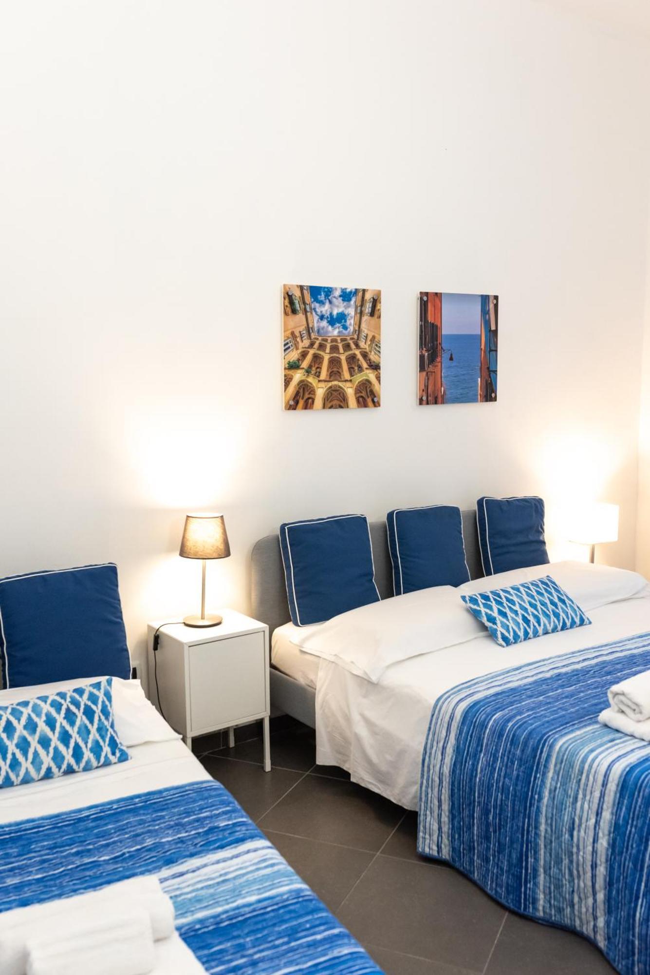 Napoli Sottosopra Chiaia Apartment Luaran gambar